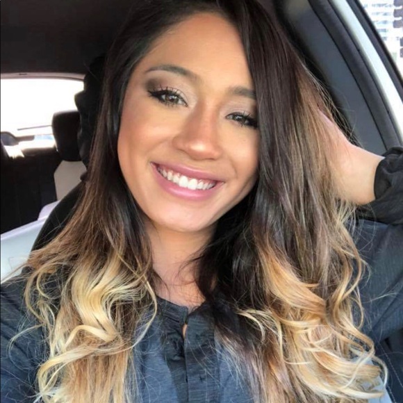 Meet your Posher, April - Picture 1 of 1